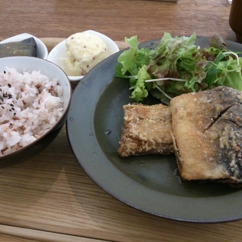 日替り主菜ランチ(サバ竜田揚げ)(cafe634)