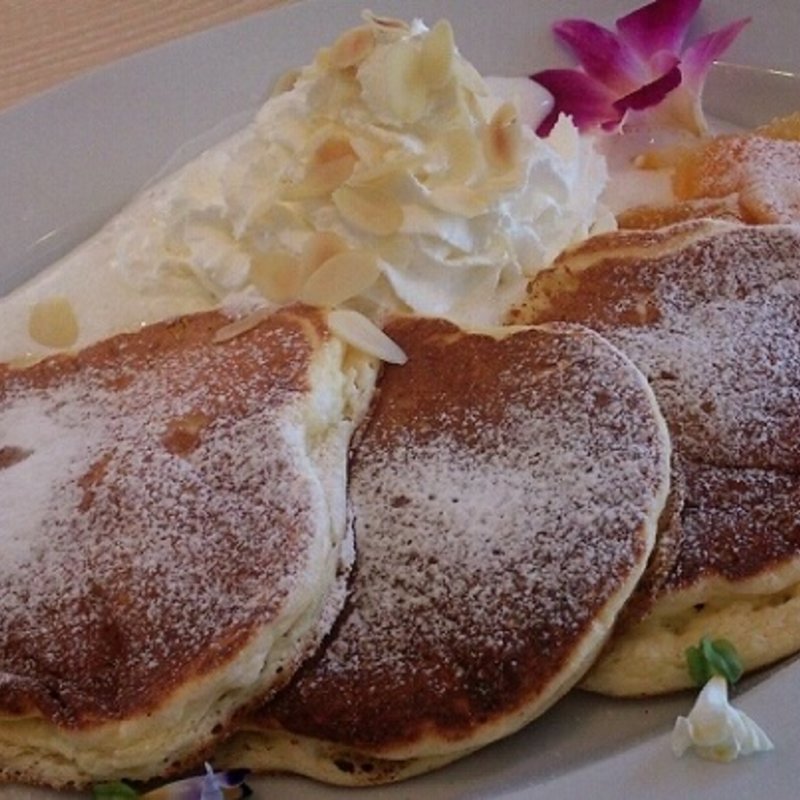 塩キャラメルとバナナ＆ホイップクリーム(湘南パンケーキ )