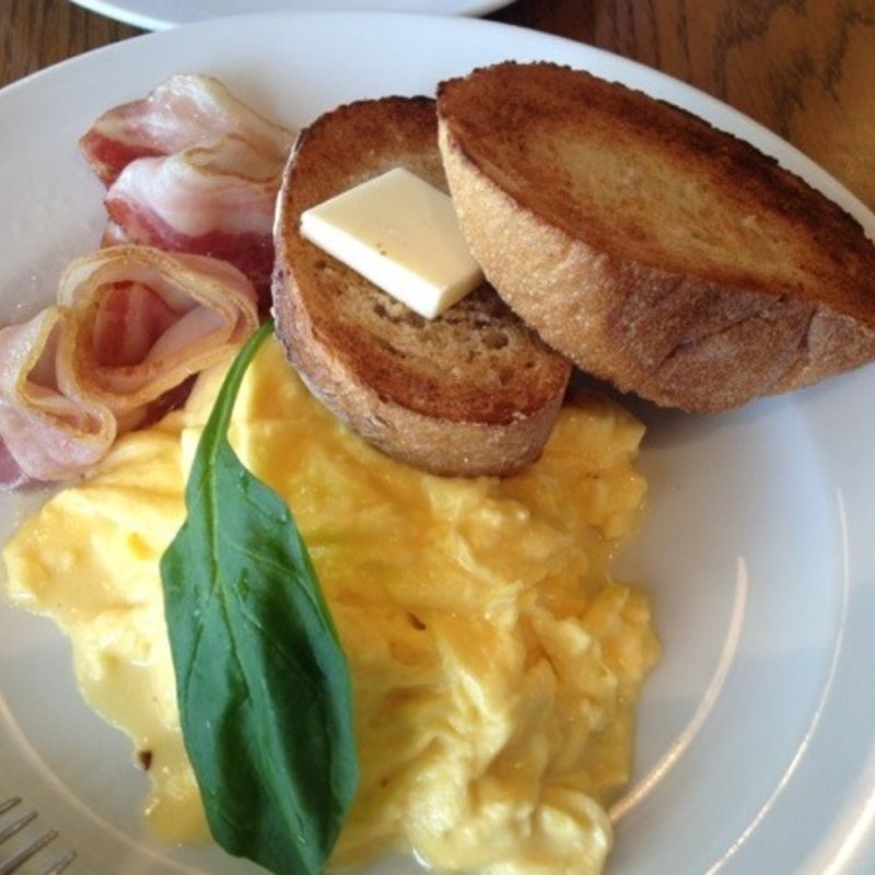 オーガニックスクランブルエッグ(ビルズ七里ヶ浜店)