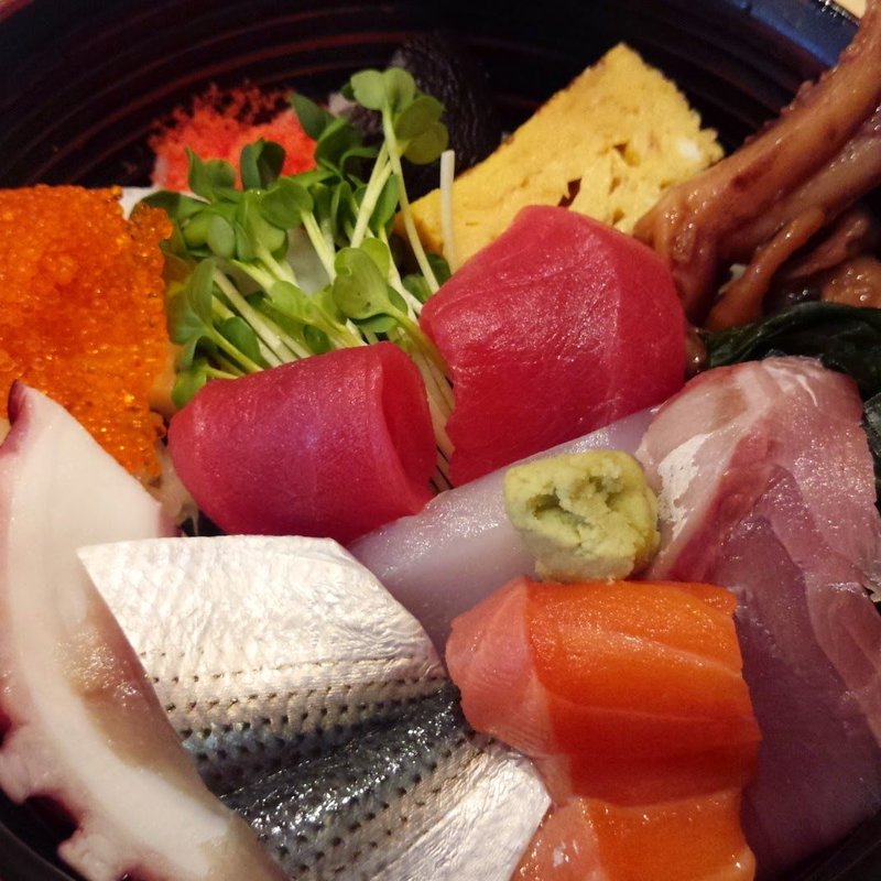 ちらし(菊すし)