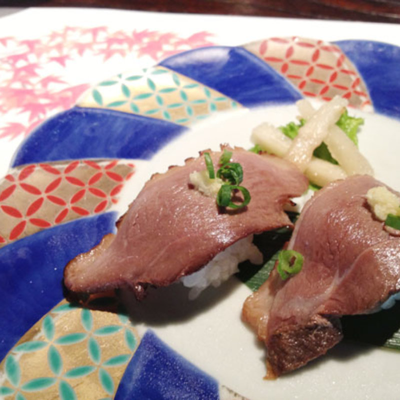 合鴨スモークの握り寿司(白金亭)