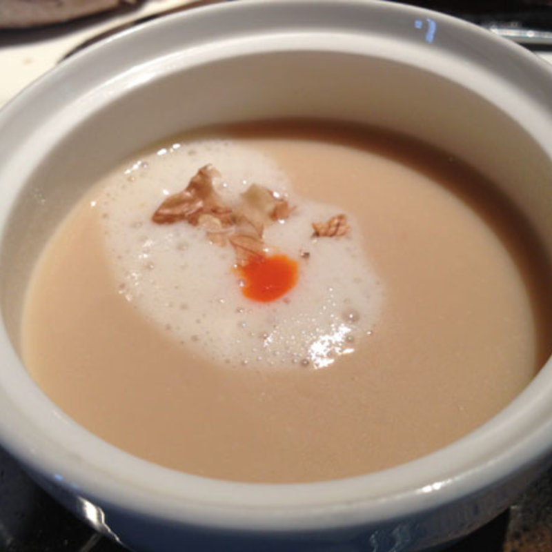 芽セロリとリンゴのポタージュ(白金亭)