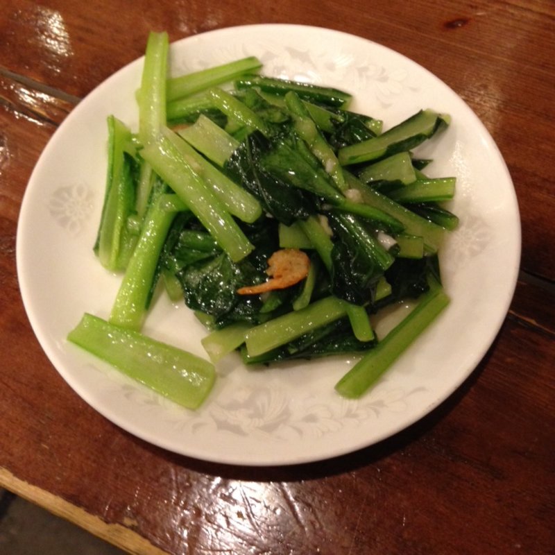 青菜炒め(広東酒家らくらく 江戸川橋 （カントンシュ カラクラク）)