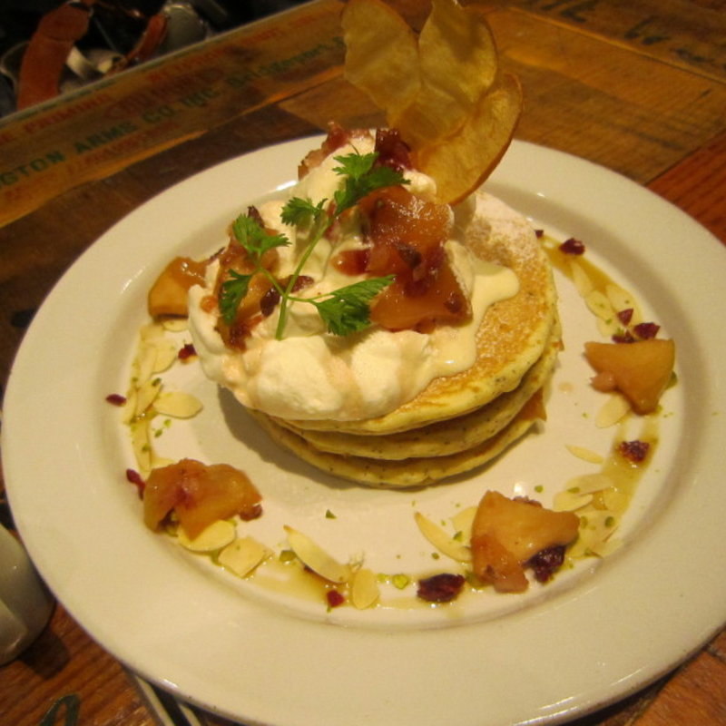 アップルミルクティーパンケーキ(J.S. PANCAKE CAFE 中野セントラルパーク店)