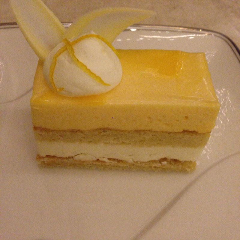 DESSERT　柚子(アニヴェルセル カフェ 表参道)