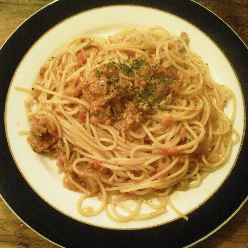 ツナのスパゲティー トマトソース(Fatty's)