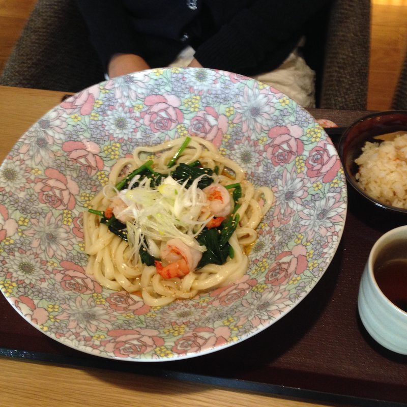 海老とほうれん草の香味うどん(ぶんぶく釜屋 六本木店 )