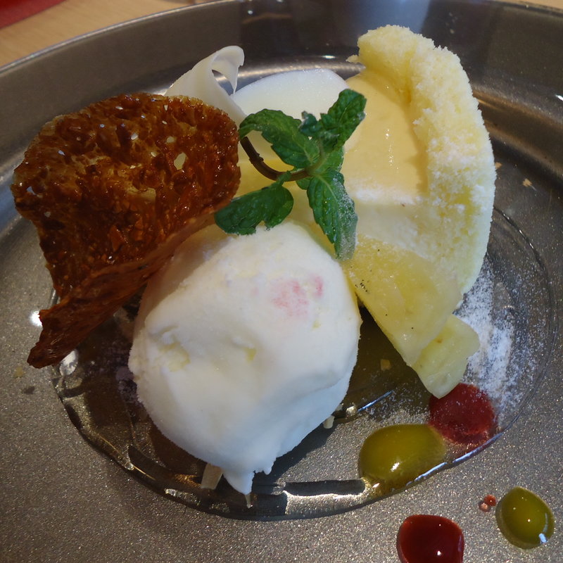 ケーキセット(ハーミットグリーンカフェ 高槻店 )