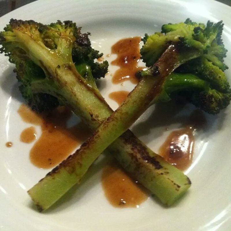 ブロッコリーとバルサミコソース(オヤマバル)