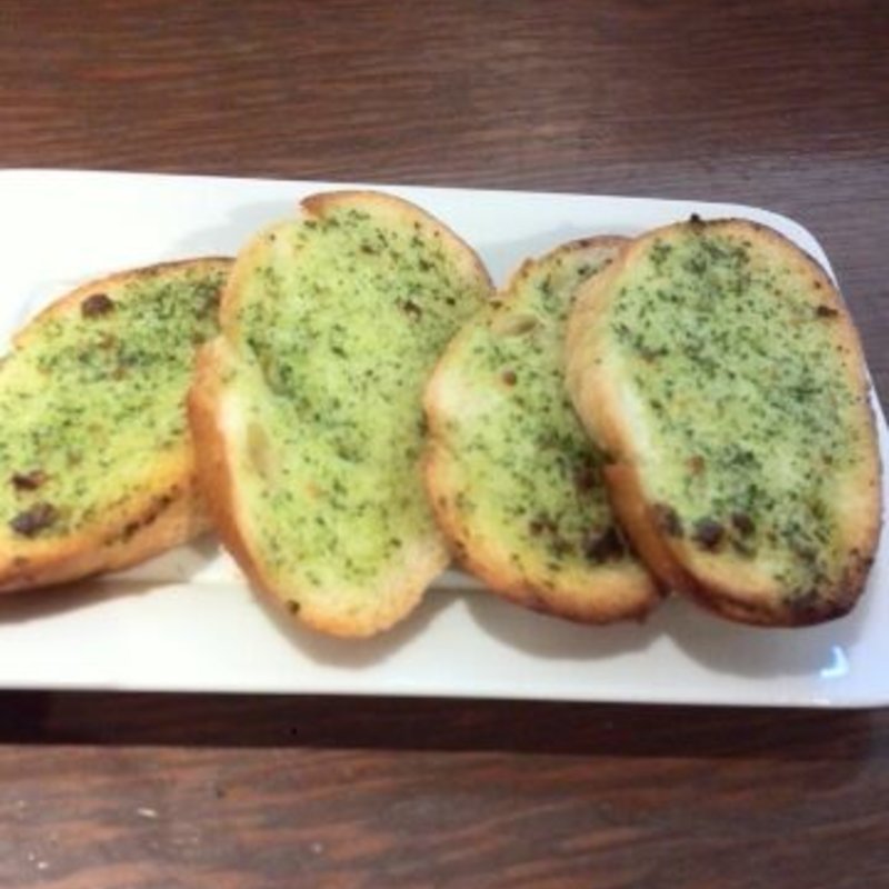 ガーリックトースト(タントチッタ アトレ大井町店)