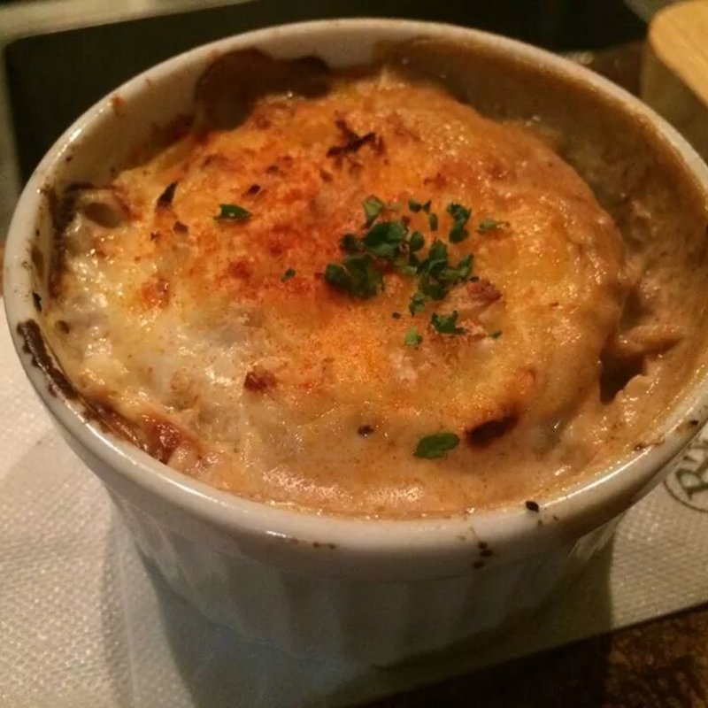 京芋と牛すじのグラタン(オヤマバル)