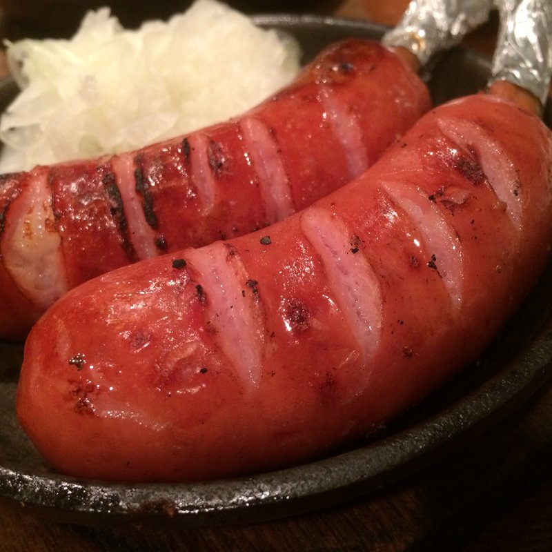 骨つきソーセージ(街の肉バル Buff 南森町店)