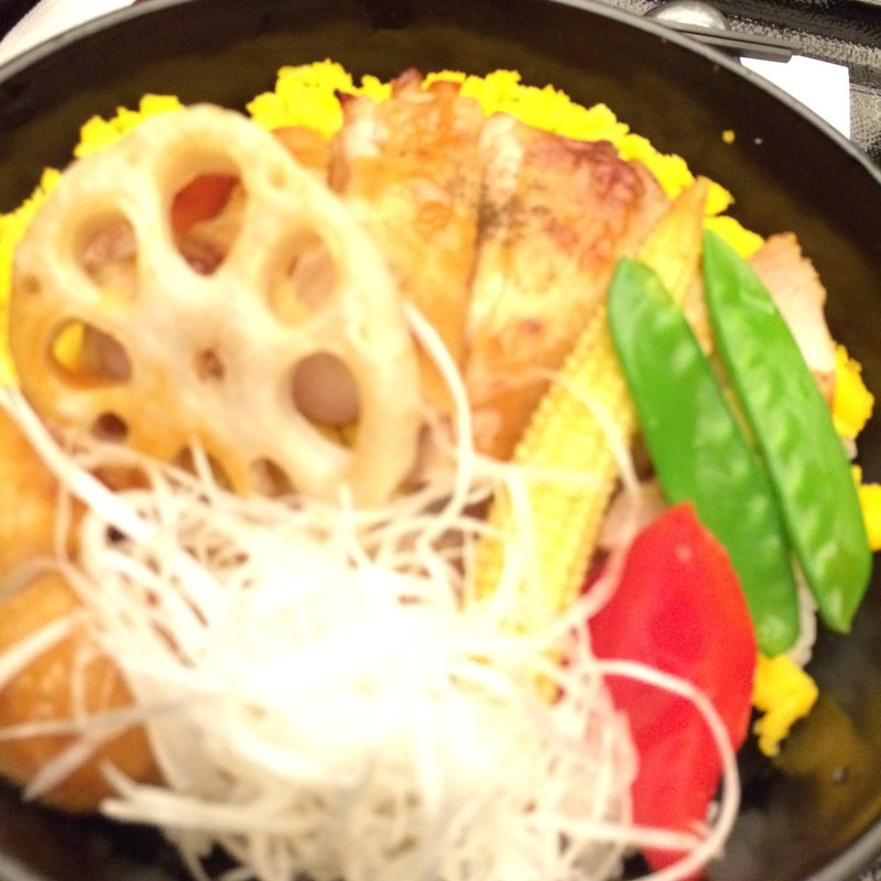 鶏の照り焼き丼(S.S.コロンビア・ダイニングルーム)