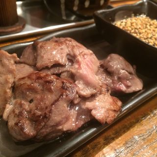 あご肉ステーキ(豪快 立ち寿司 新鮮や！)