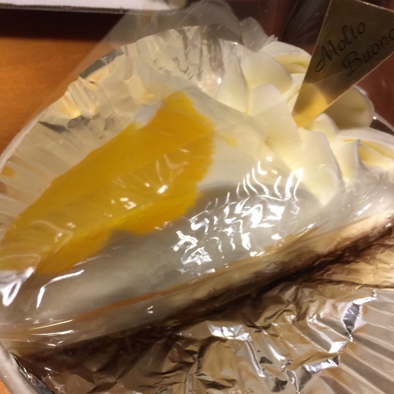 ベイクド・レアチーズケーキ(モルトボーノ)