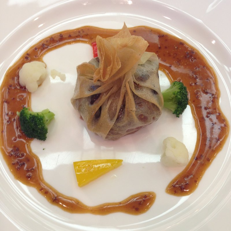 帆立貝と金目鯛のナージュ　ラヴィオリ仕立て(明治記念館 )