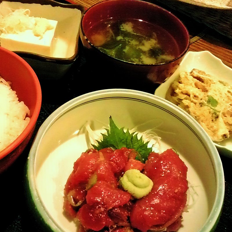 鮪中落ち定食(大漁)