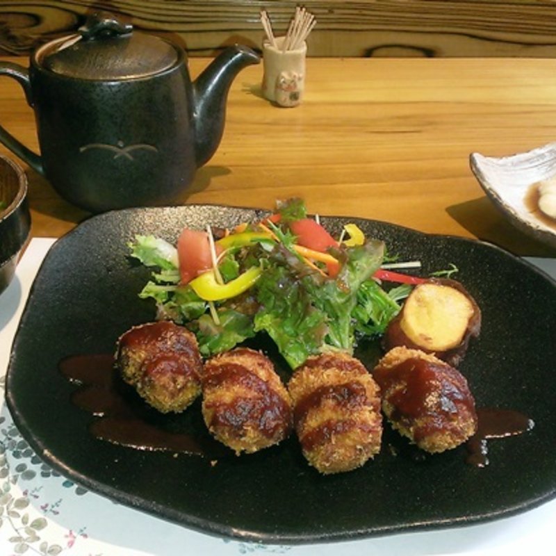 豆腐コロッケ定食(紅絲（コウシ）)