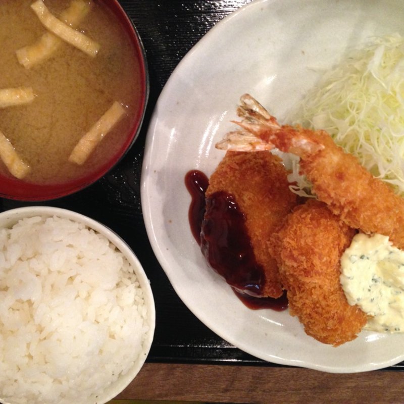 ミックスフライ定食(南蛮食堂東三国店)