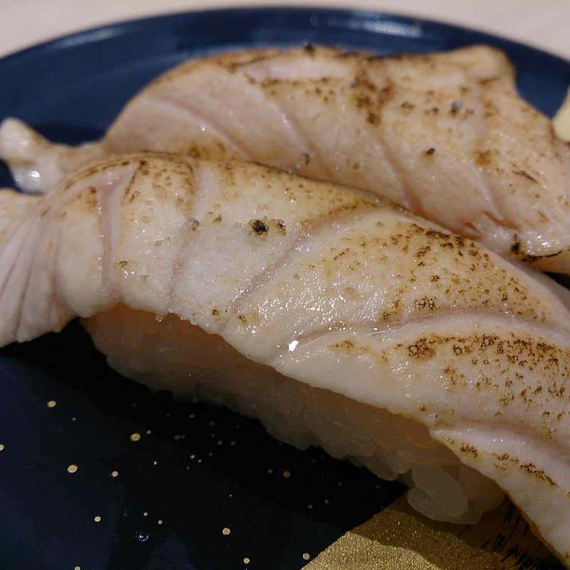 サーモン塩炙り(めぐみ水産 マークイズみなとみらい店)