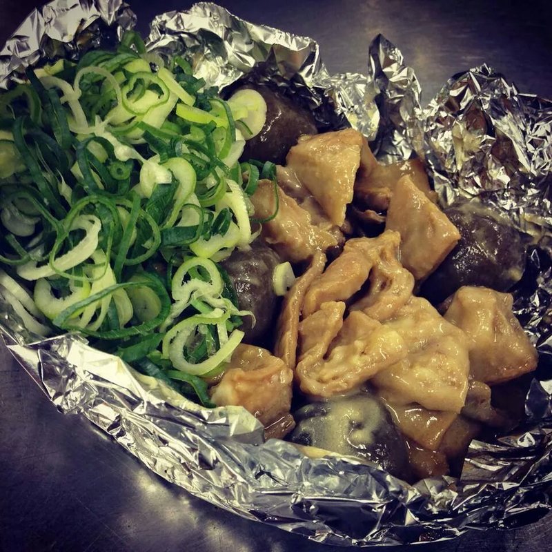 牛モツ煮(お好み焼きうどんや)