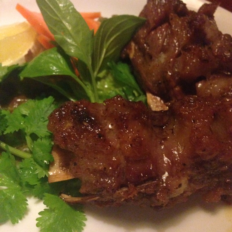 スペアリブ(亜細亜食堂狛江サイゴン)