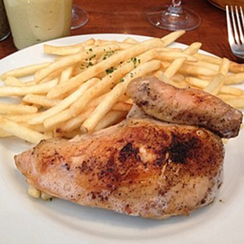 鶏肉のローストとフレンチフライ(サン・マルタン)