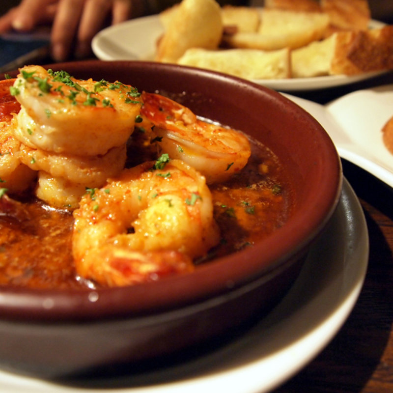 スパイシーシュリンプのアヒージョ(MANVAR（マンワール）飯田橋)