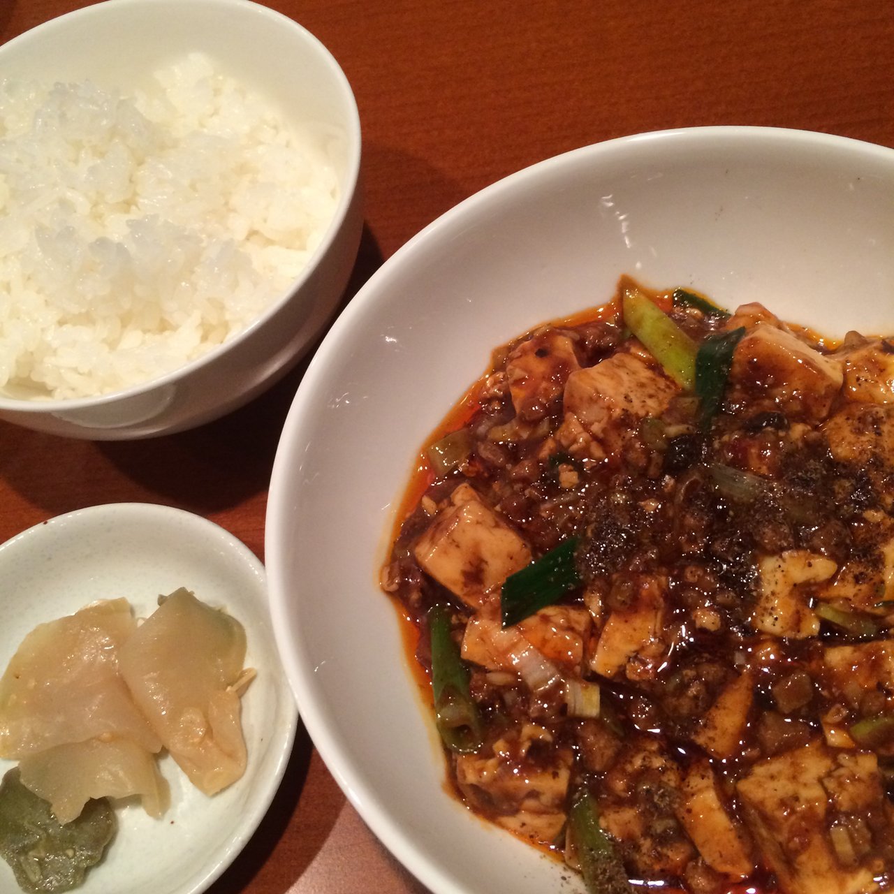 淀屋橋駅周辺で食べられる人気定食ランキング Sarah サラ