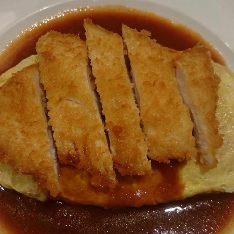 チキンオムライス(自由亭 新梅田)