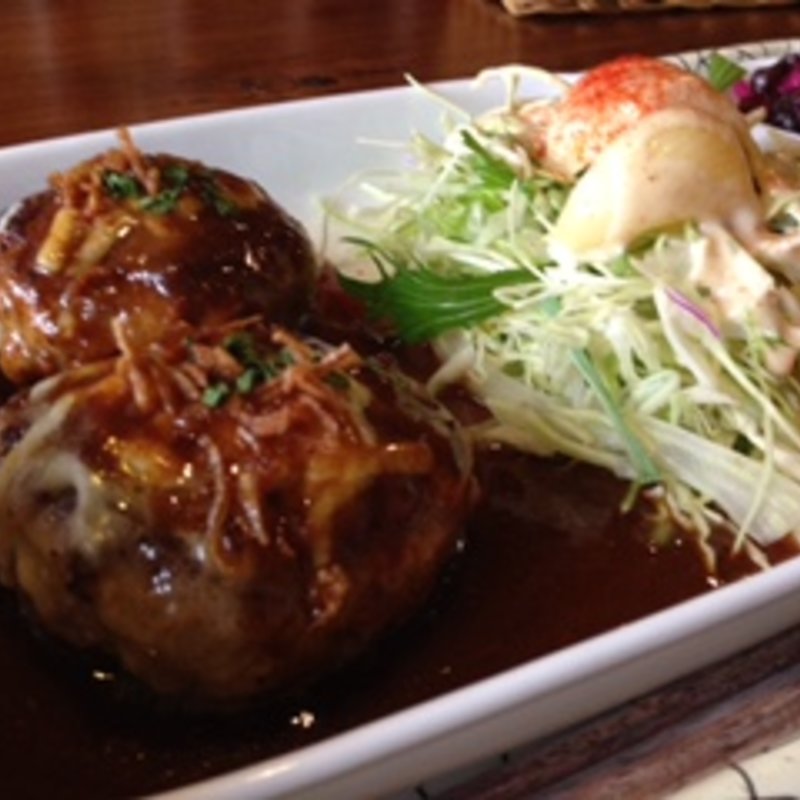 デミグラスソースハンバーグ(cafe 町子 （マチコ）)
