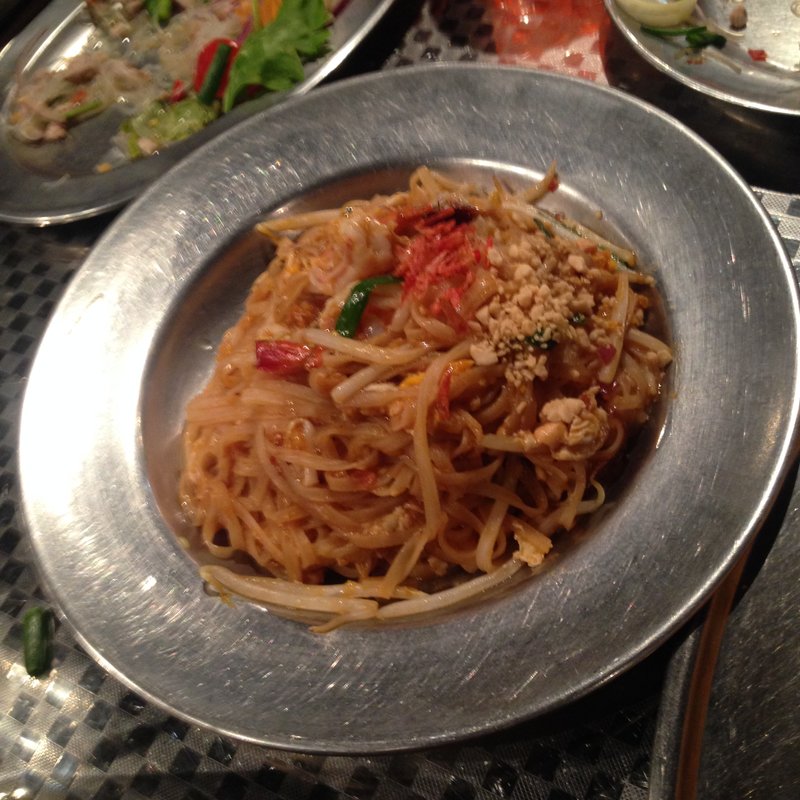 パッタイ(タイ料理　あろいなたべた （aroyna tabeta）)