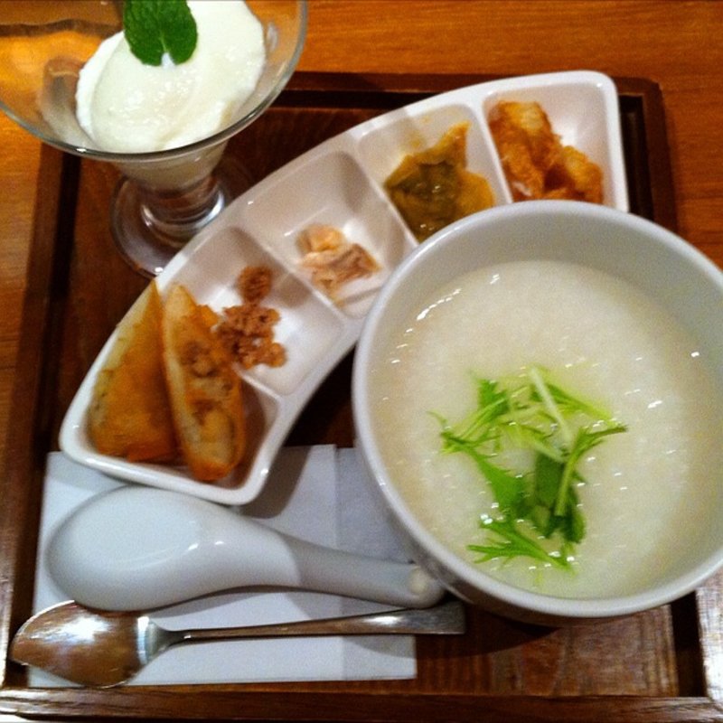 中華粥(CHINESE DINING 凍頂山 （トンチンシャン）)