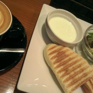 モーニングセット(カフェ　ロココ)