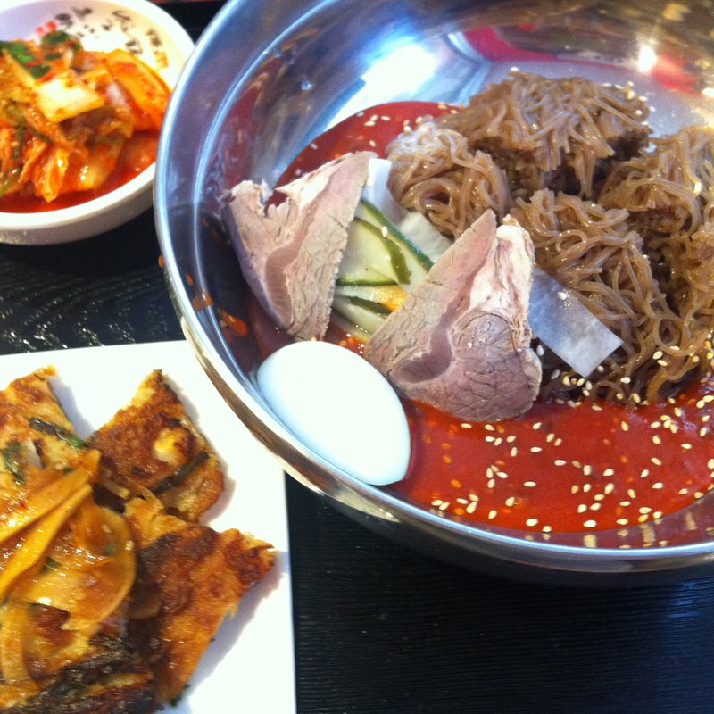 冷麺(明洞 純豆腐 新大阪店)