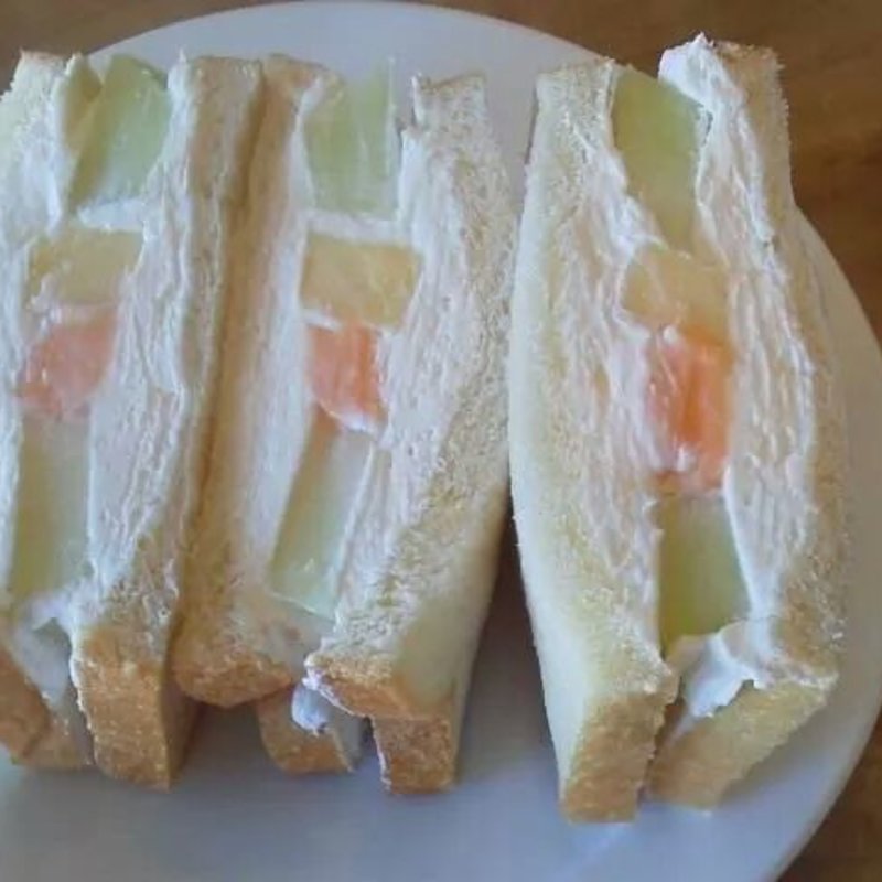 ミックスフルーツサンド(レナードの森)