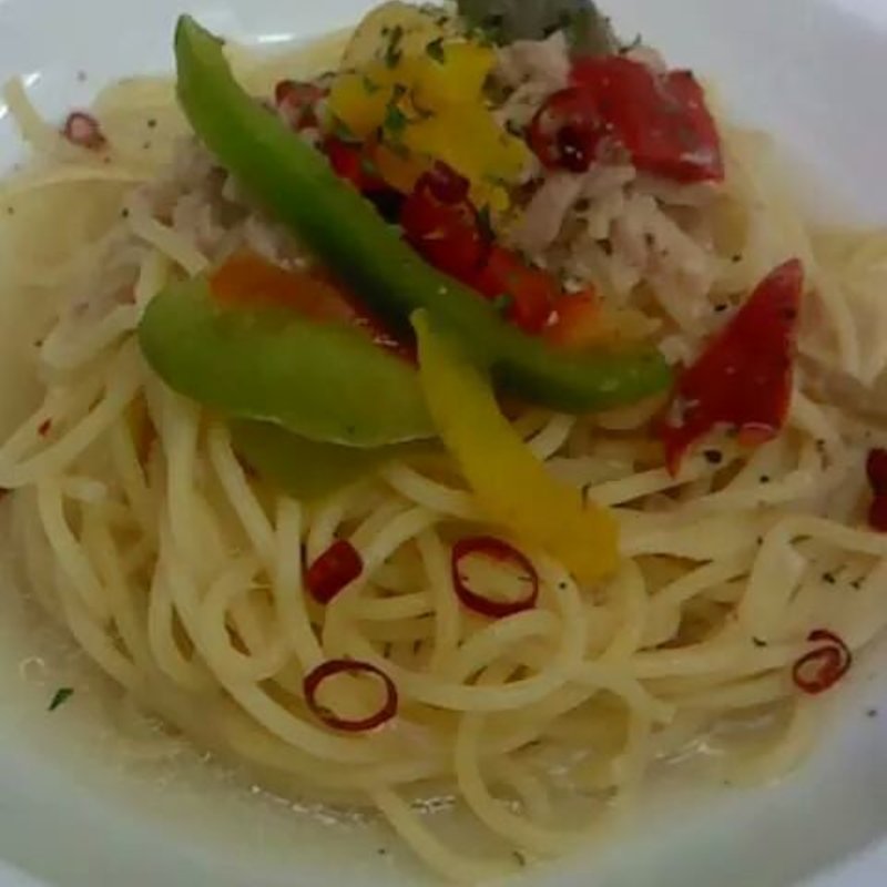 ツナと3色ピーマンのペペロンチーノ(レナードの森)