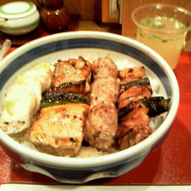 焼鳥　四本丼(伊勢廣　銀座店)