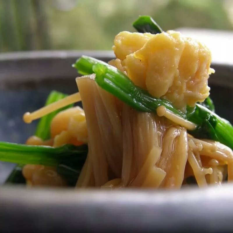 えのきの青菜添え(ごはん屋ギャラリー猫車)