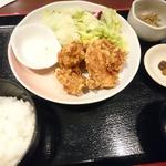 若鶏の唐揚げ定食(三間堂 横浜ベイクォーター店 （さんげんどう）)