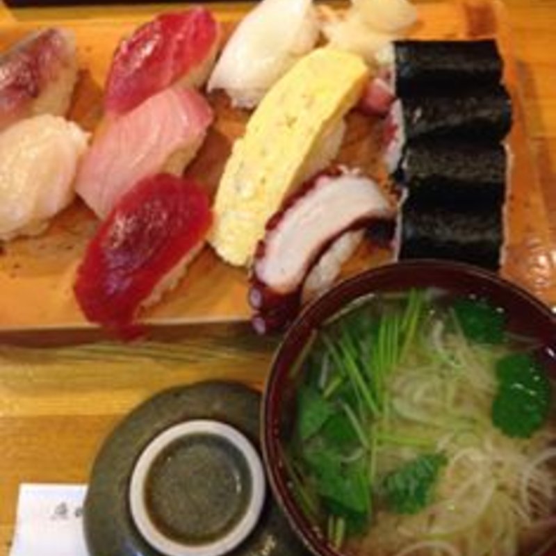 にぎり定食(辰巳家)