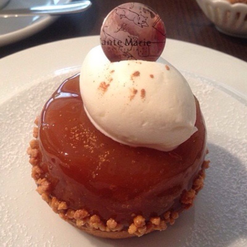 りんごのタルト(カフェオハナ 銀座店)