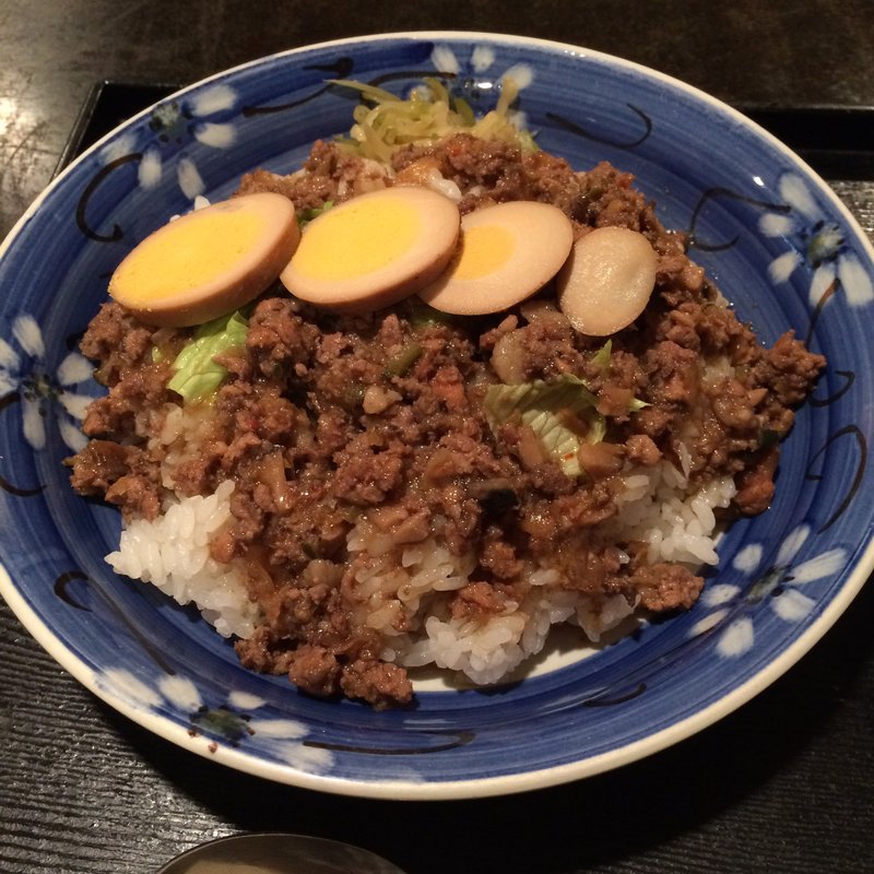 Lurou Fan(華園 （カエン）)