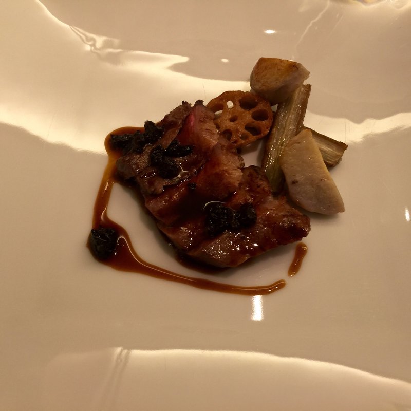 なにわ黒牛のグリエ(ミチノ・ル・トゥールビヨン )