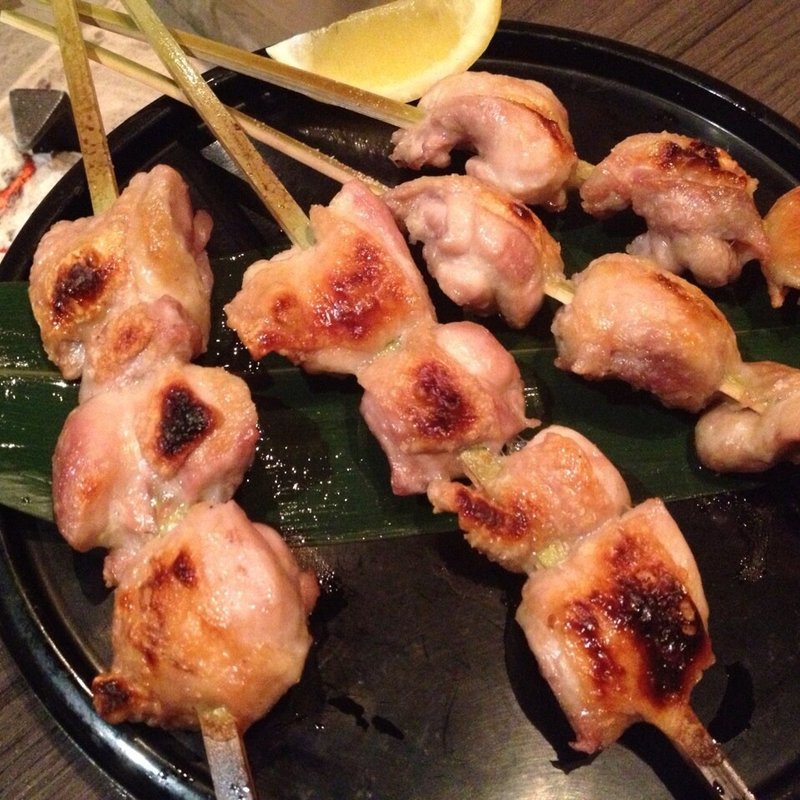 能登鶏の天然塩炙り(銀座方舟 大吟醸いろり店)