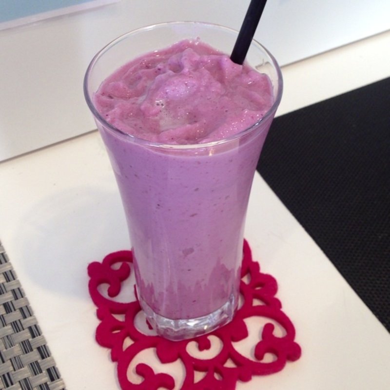 ベリースムージー(アカネコ)