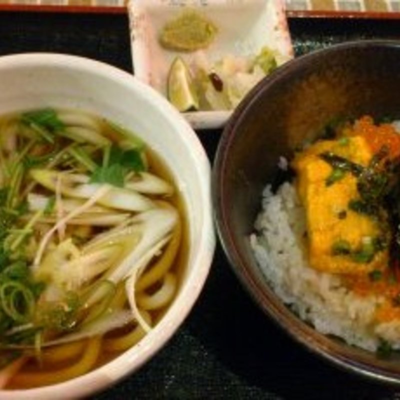 うにいくら丼セット (おばんざいバー　博多漁家　しらすくじら ウメキタフロア店 )
