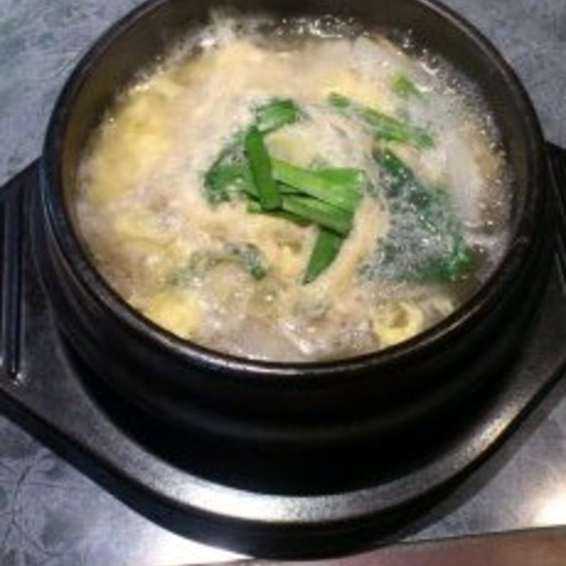 ソルロンタン定食(民俗村)