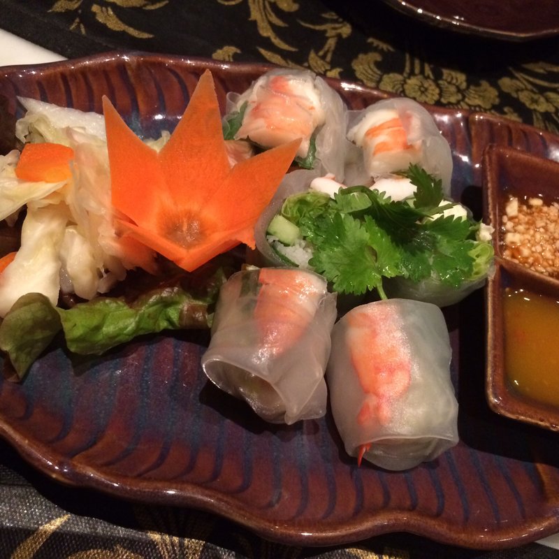 ポピァ ソット〈チェンマイシェフの作る特製生春巻き〉(チェディルアン 淀屋橋 （CHEDI LUANG）)