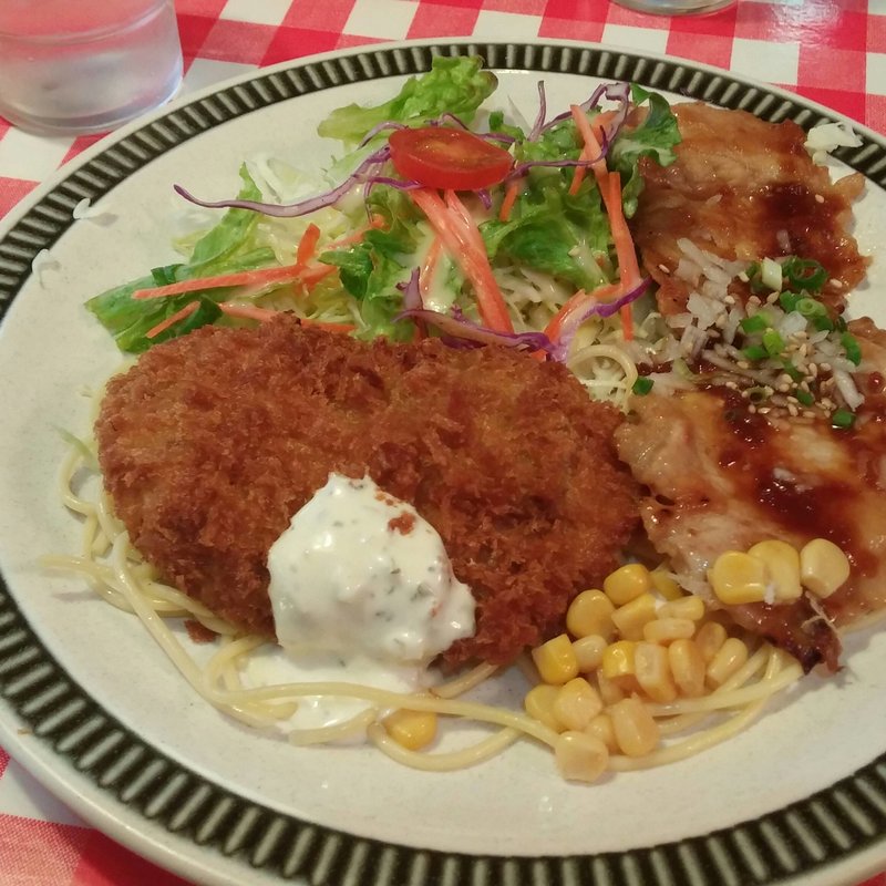 メンチカツ&ポーク生姜焼き(ふうらい坊)